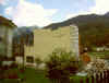 Locana 11 17.10.2000 casa asportata dall'Orco.jpg (29915 byte)